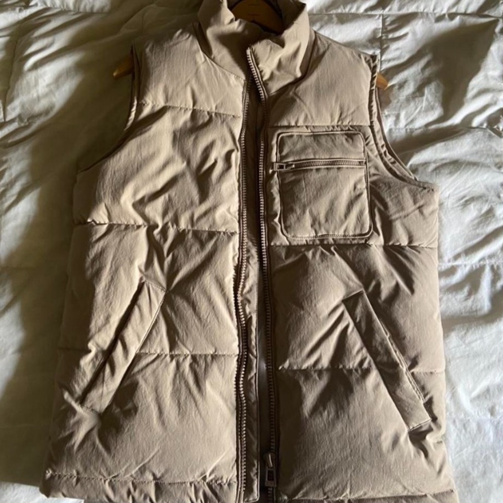 topman puffer vest in stone